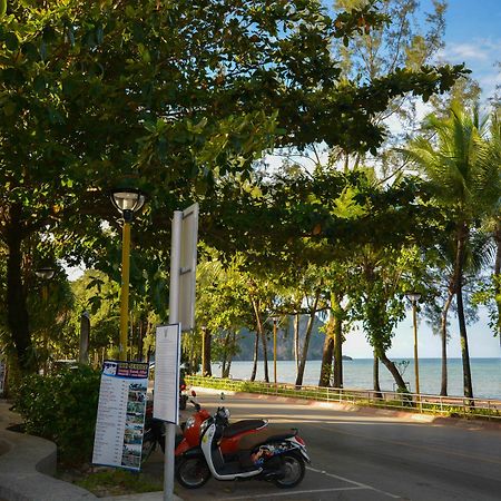 Ostello Irest Ao Nang Seafront Esterno foto