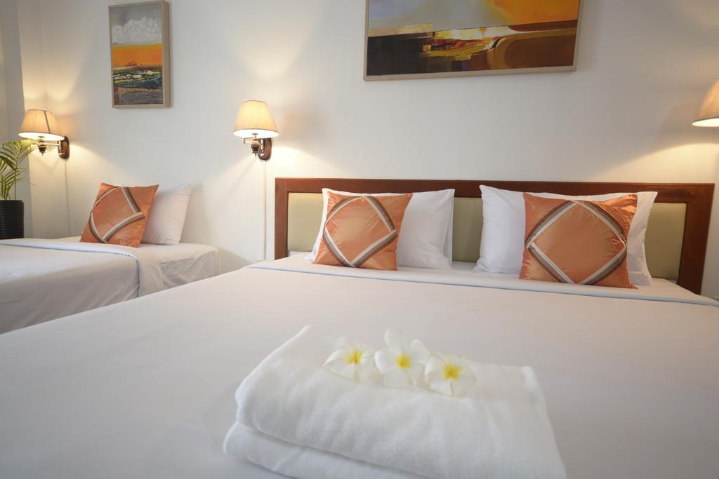 Ostello Irest Ao Nang Seafront Esterno foto